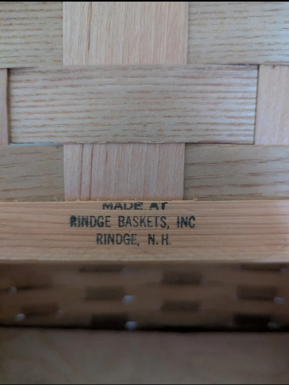 Rindge Picnic Basket Top double handle riser Pie carrier Hinged lid Vintage USA
